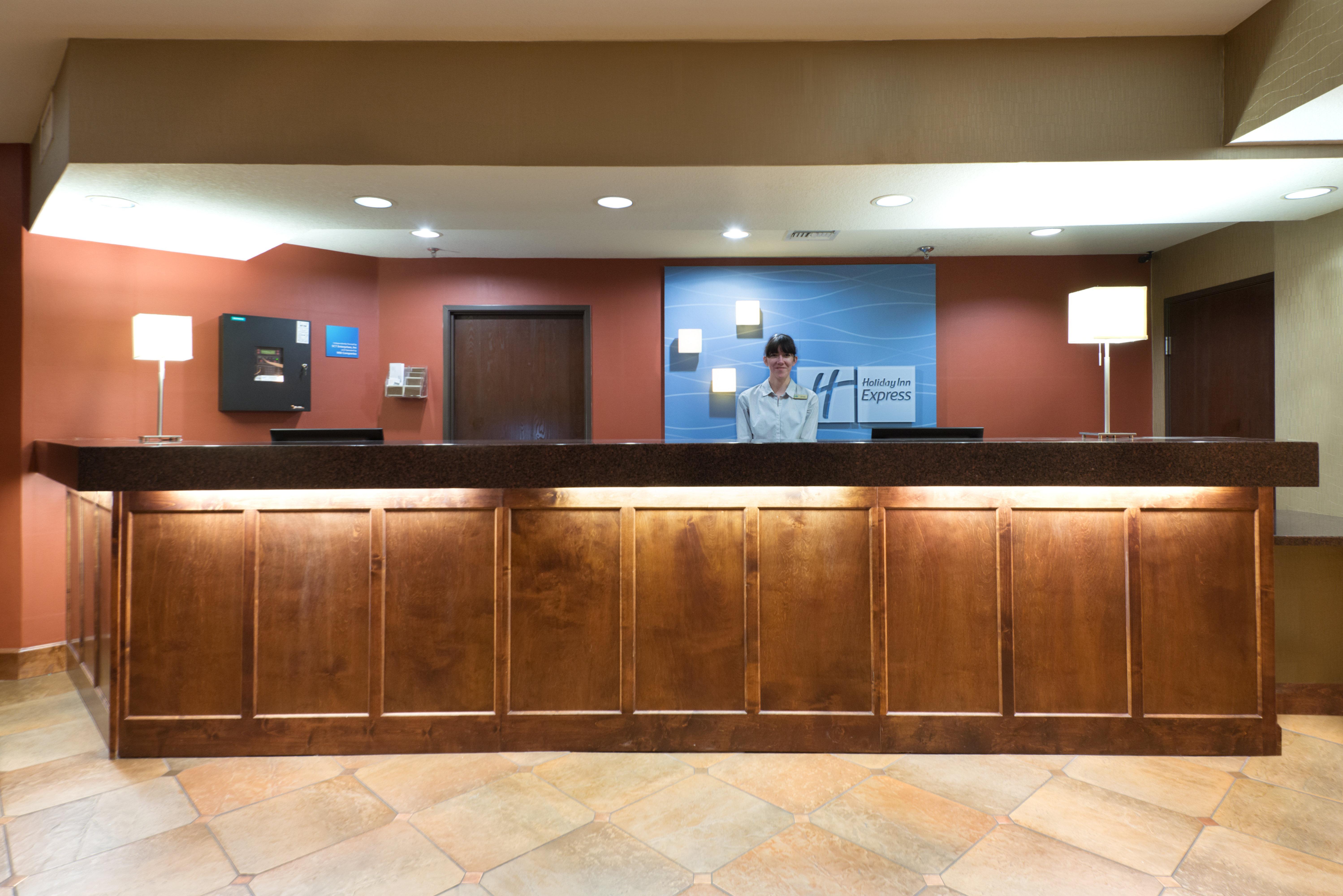 Holiday Inn Express Show Low By Ihg Екстер'єр фото