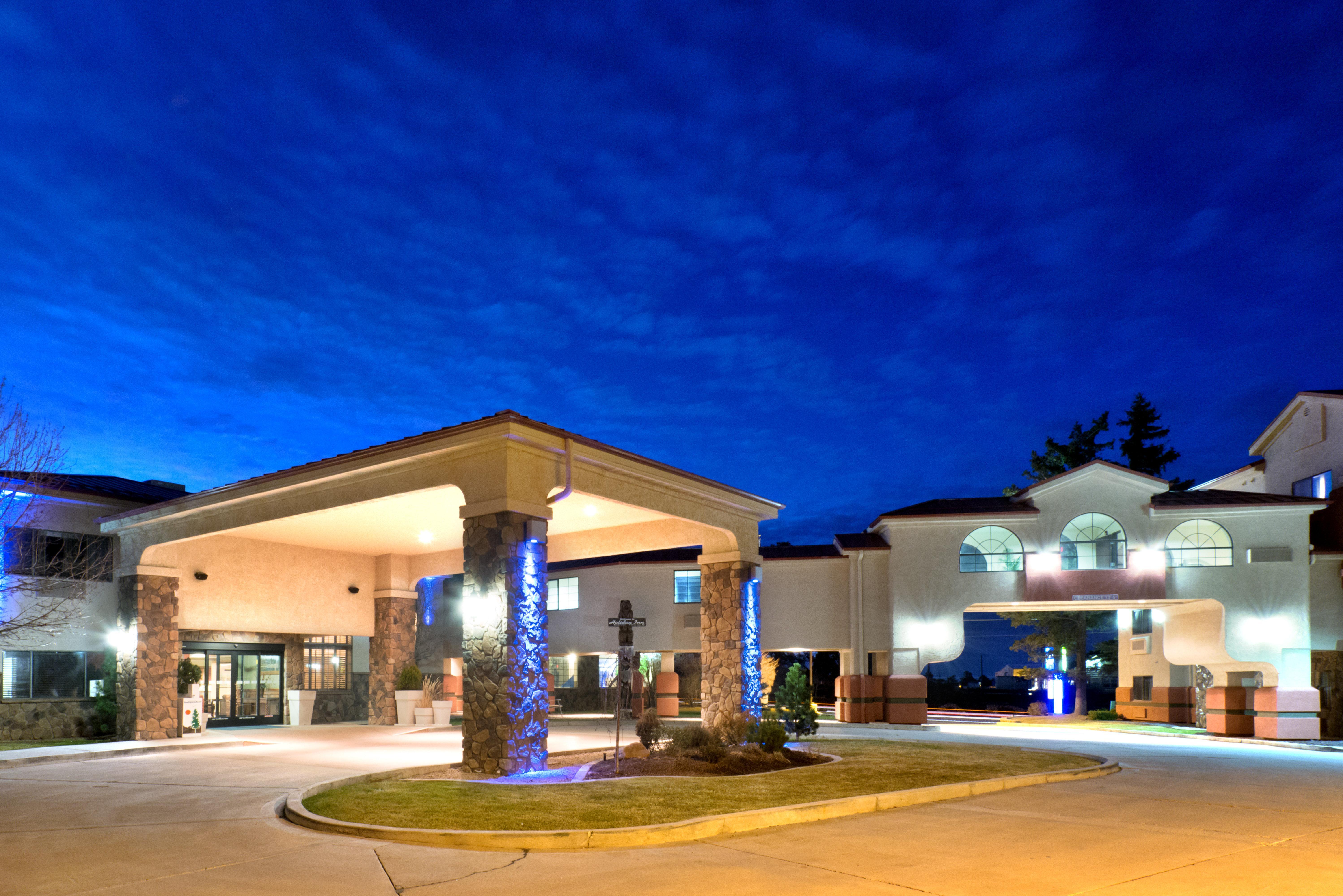 Holiday Inn Express Show Low By Ihg Екстер'єр фото