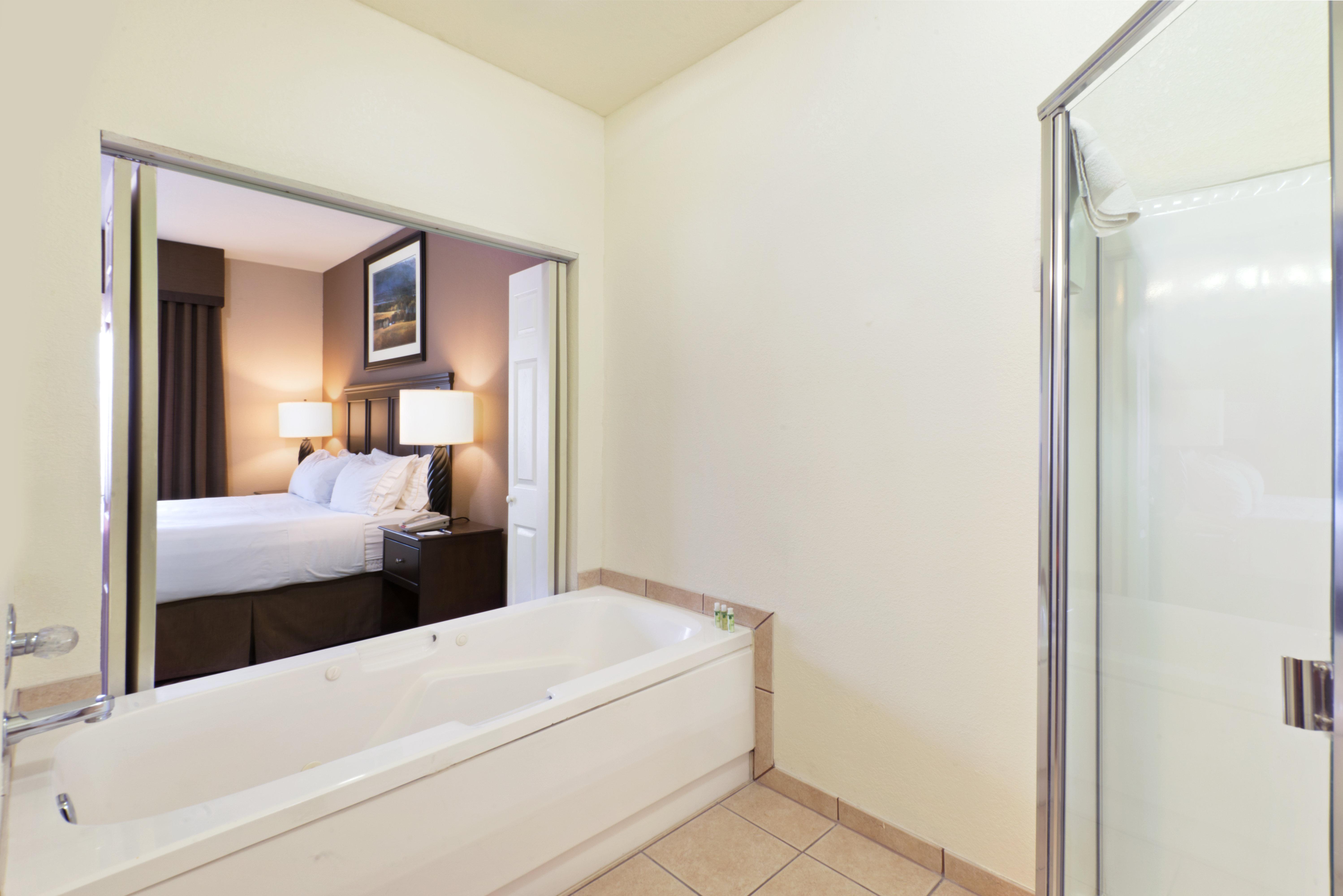 Holiday Inn Express Show Low By Ihg Екстер'єр фото