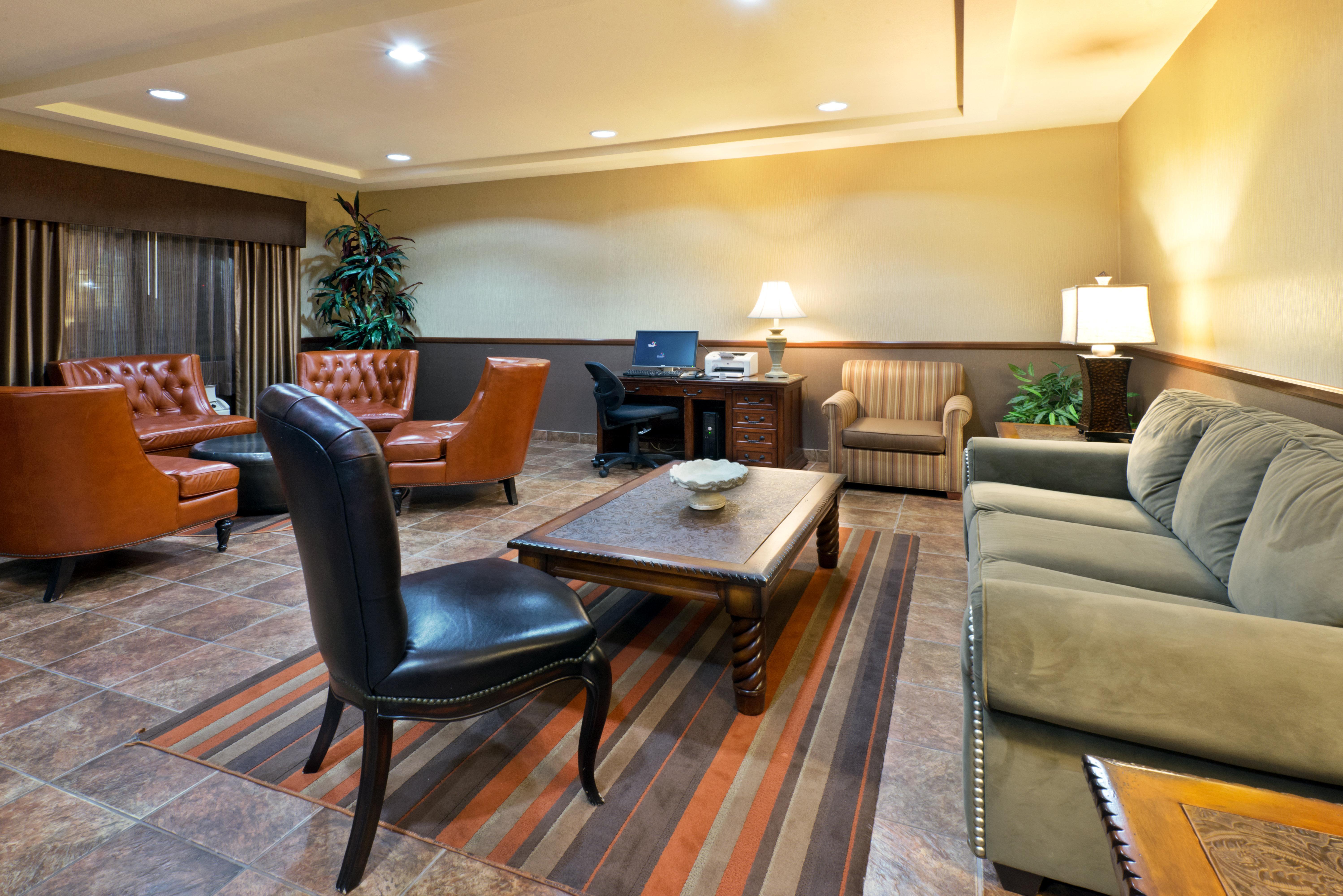 Holiday Inn Express Show Low By Ihg Екстер'єр фото