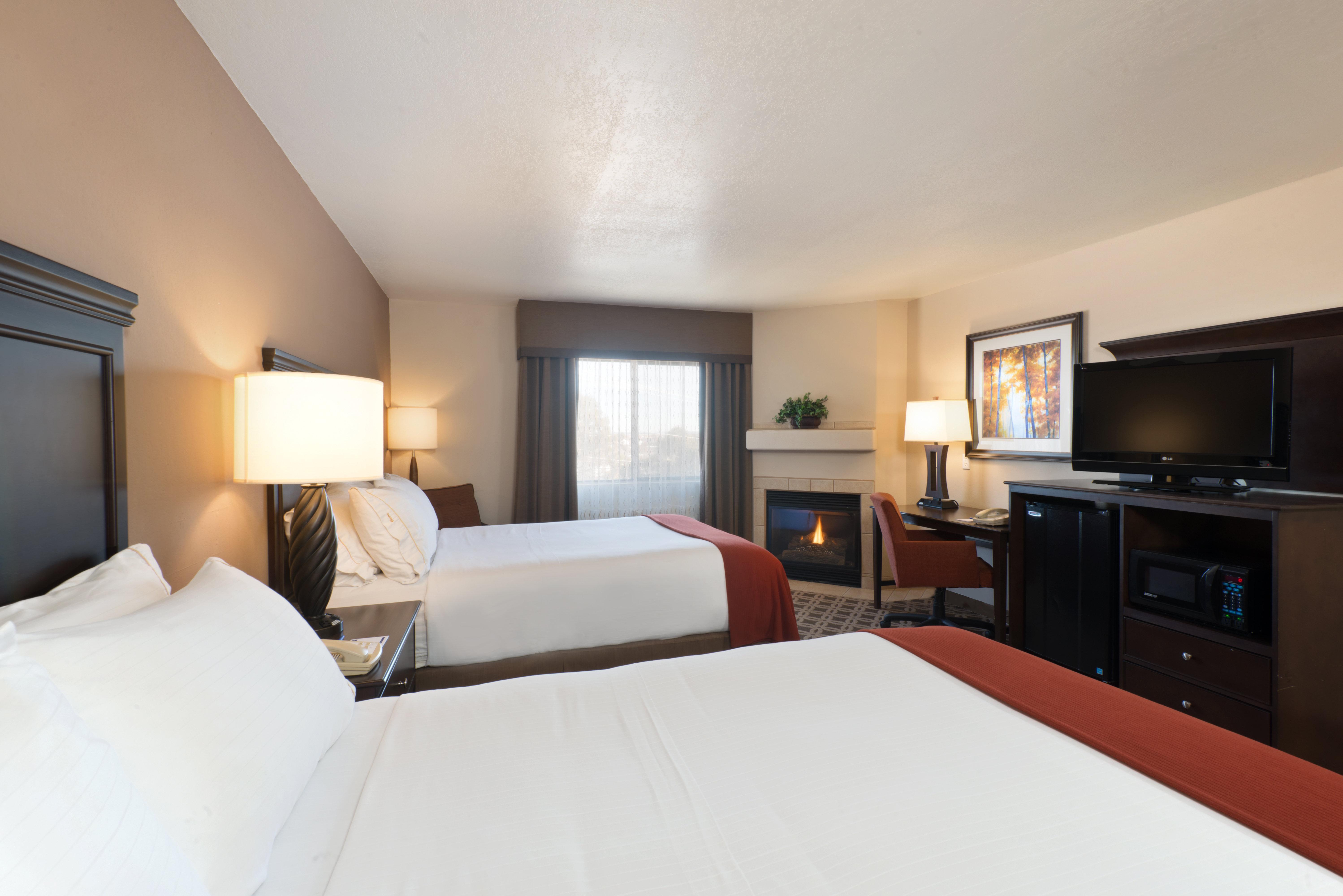 Holiday Inn Express Show Low By Ihg Екстер'єр фото