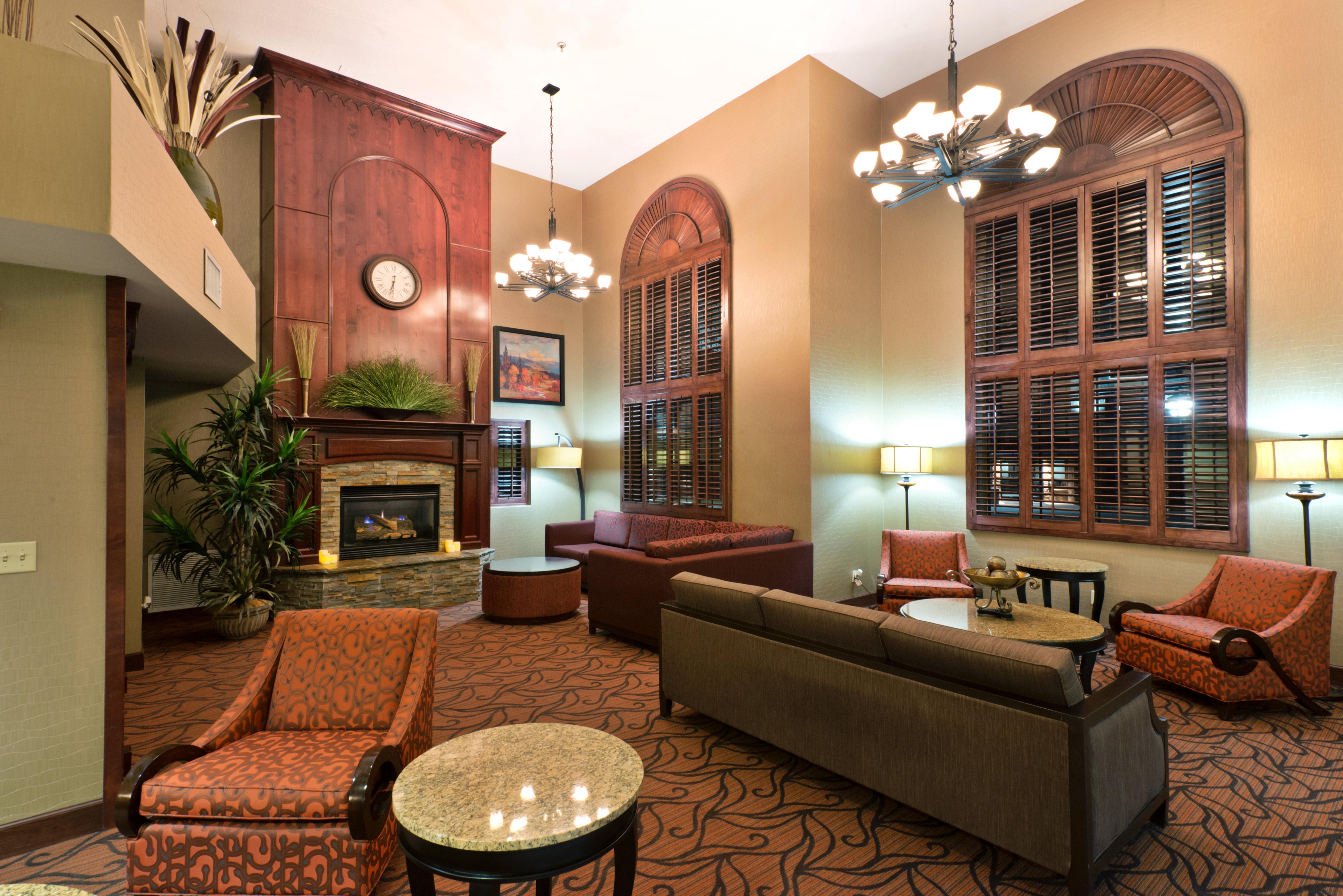 Holiday Inn Express Show Low By Ihg Екстер'єр фото