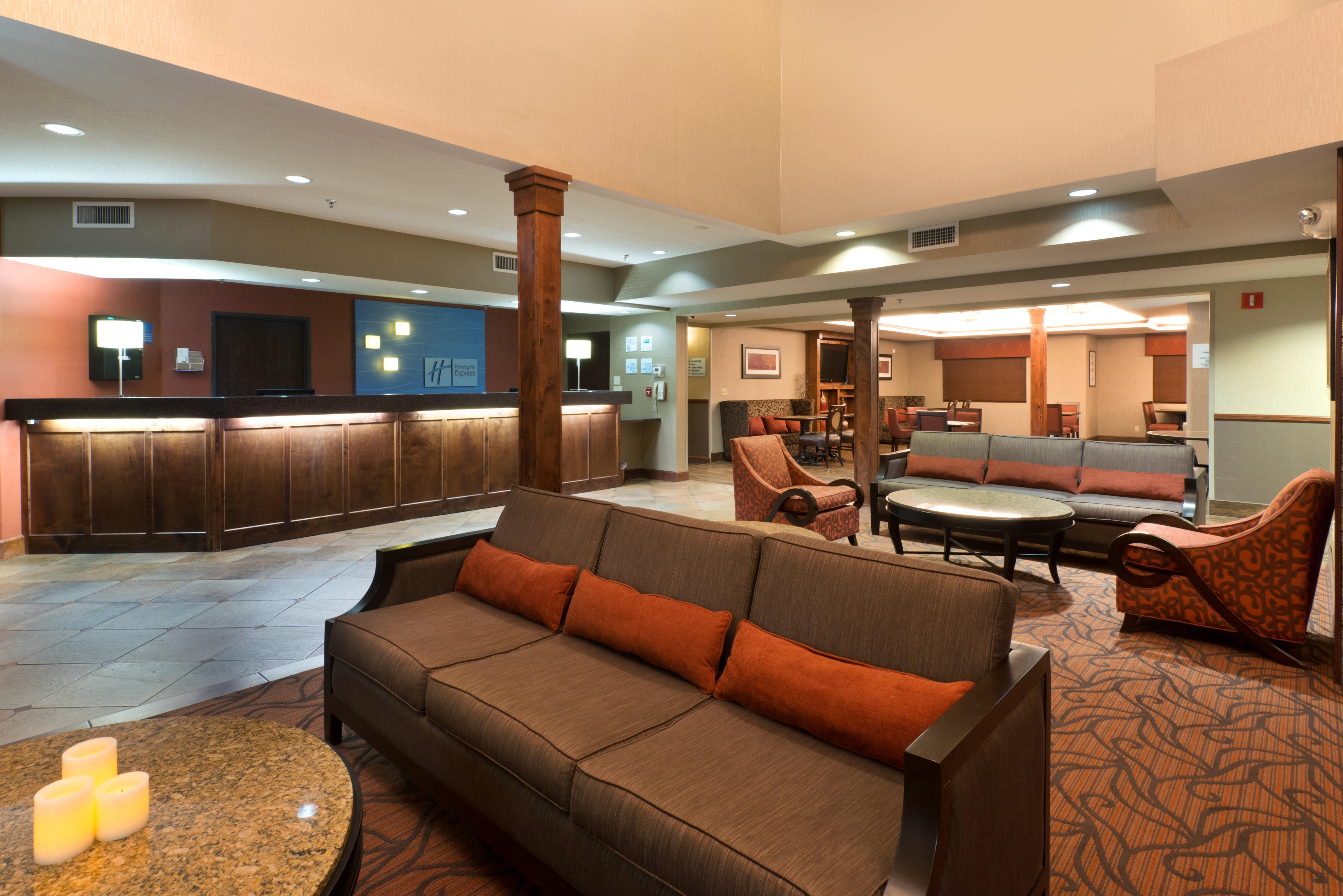 Holiday Inn Express Show Low By Ihg Екстер'єр фото