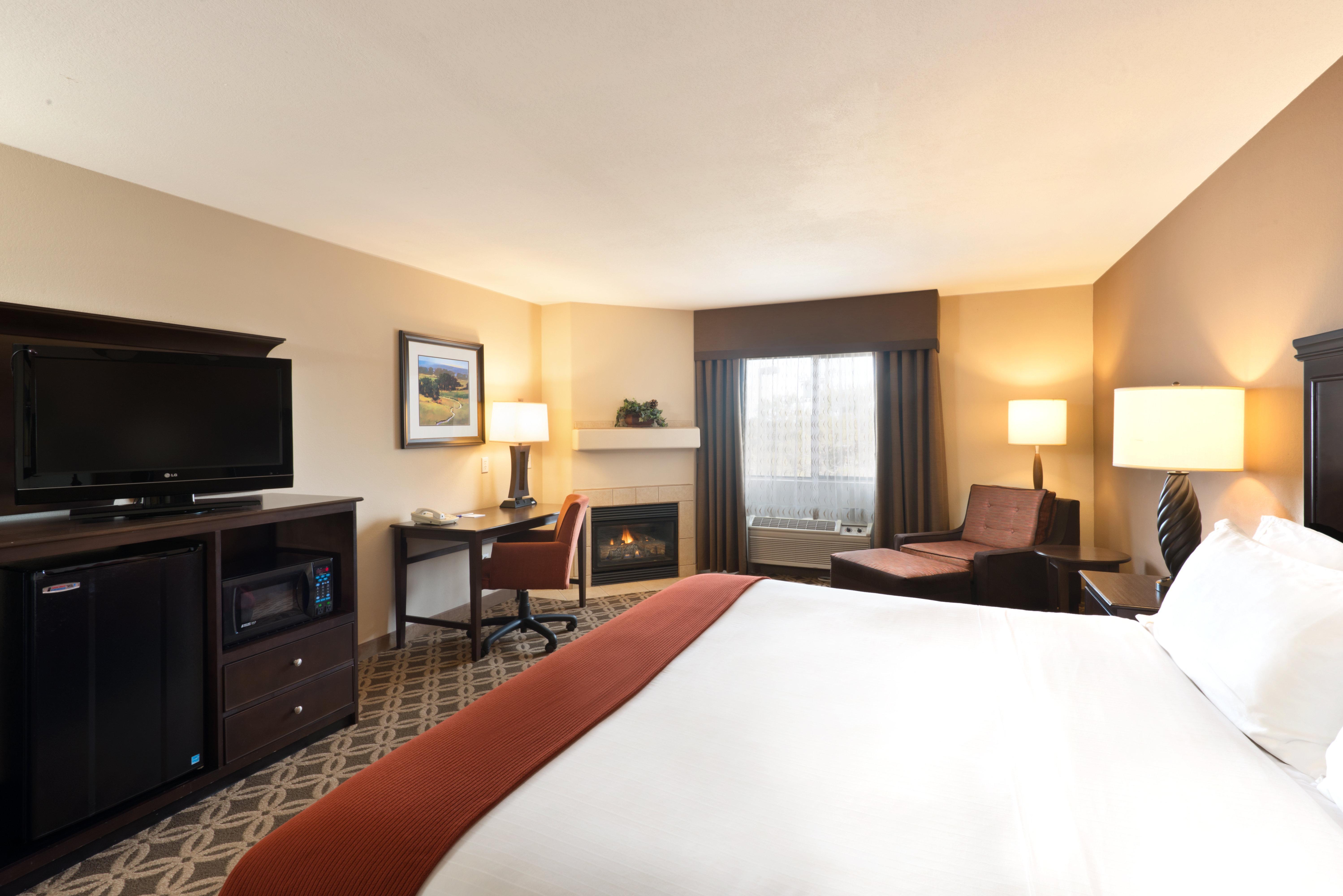 Holiday Inn Express Show Low By Ihg Екстер'єр фото